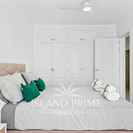 Seaviews Garden With Palms In Club Sc171 *