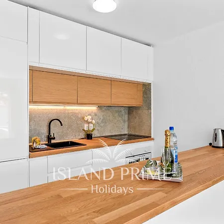 Daire Seaviews Garden With Palms In Club Sc171