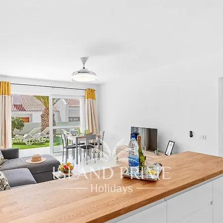 Daire Seaviews Garden With Palms In Club Sc171 *