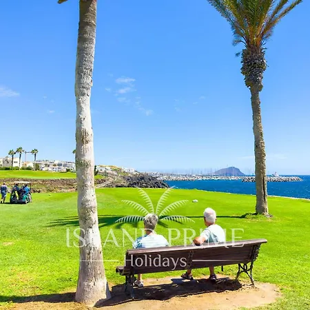 Seaviews Garden With Palms In Club Sc171 Daire